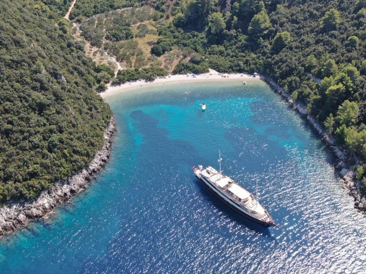 Korcula Holiday Zrnovo Exterior photo